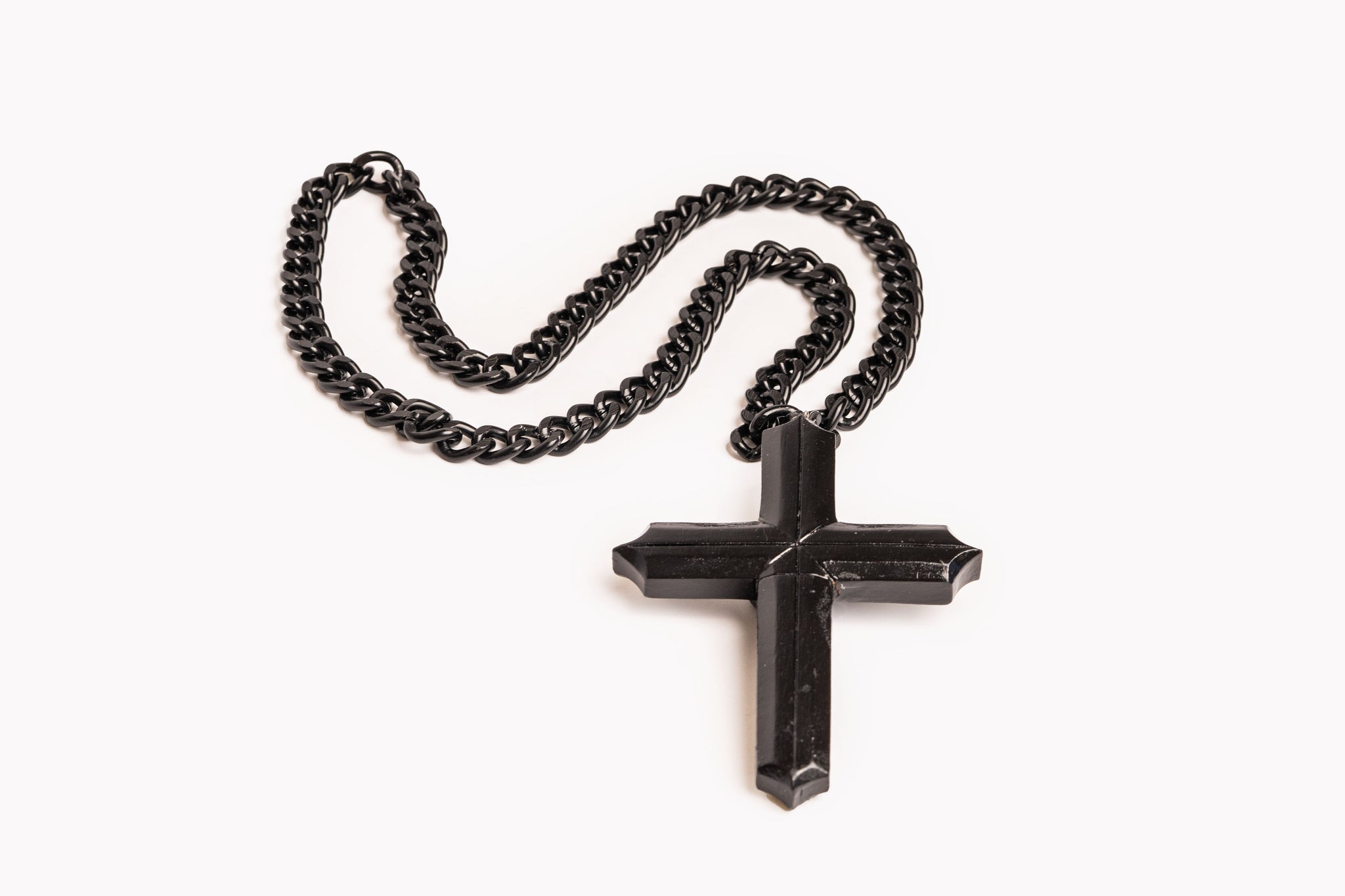 Noir Crux Necklace 